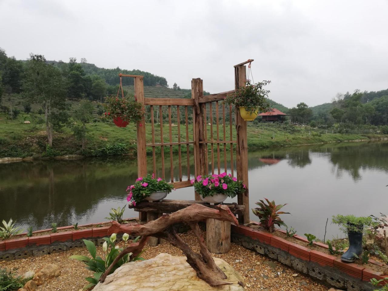 Gio Lao Eco Lodge - Dao Che Thanh Chuong Trai Do Экстерьер фото